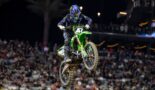 Video: Levi Kitchen grijpt winst in eerste SMX Playoff