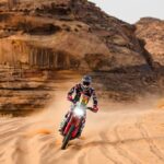 Tosha Schareina wint opnieuw in spannende vierde Dakar-etappe