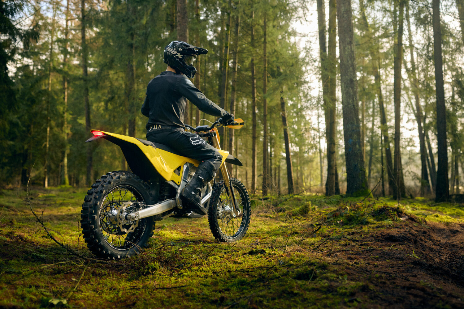 Radian EXR elektrische enduro in actie