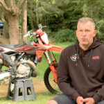 VIDEO: Ken De Dycker rijdt Lommel voor de fans