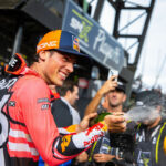 Jorge Prado pakt 450-overall na spannend duel met Roczen
