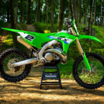Kawasaki maakt KX327 prijs bekend