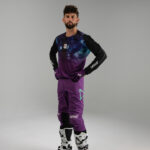 LEATT 5.5 Racewear 2027: nieuwe look en grip in nat weer