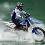 VIDEO: Ter zee met een MX450: ZXMOTO-baas pakt wereldrecord